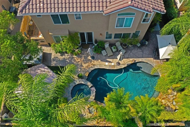 23044 Lowridge, Saugus, CA 91390