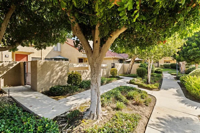 5213 Huntley #49, Simi Valley, CA 93063