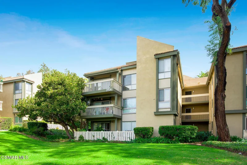 254 Sequoia #31, Thousand Oaks, CA 91360