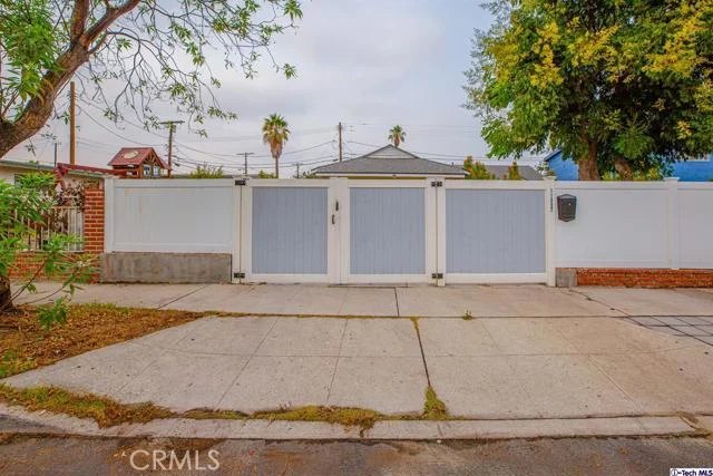 11337 Stagg, Sun Valley, CA 91352