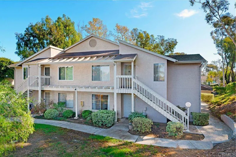 230 Diamond #147, Vista, CA 92083