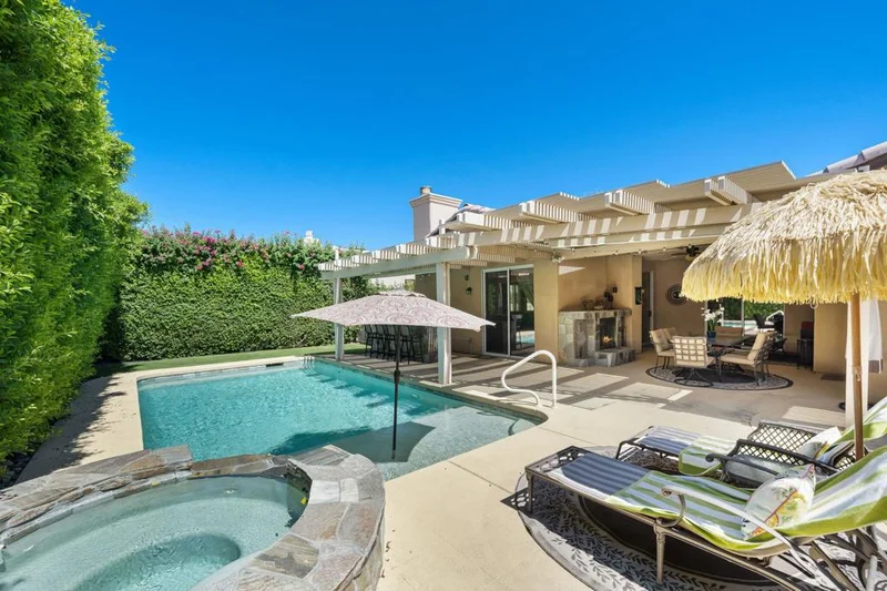 85 Sedona, Palm Desert, CA 92211