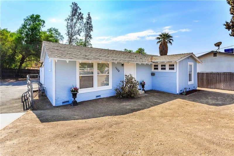 1228 3rd, Norco, CA 92860