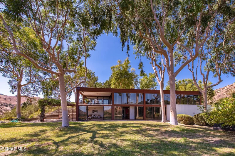 101 Buckskin Road, Bell Canyon, CA 91307