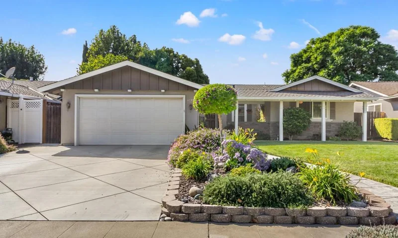 6135 Del Robles, San Jose, CA 95119