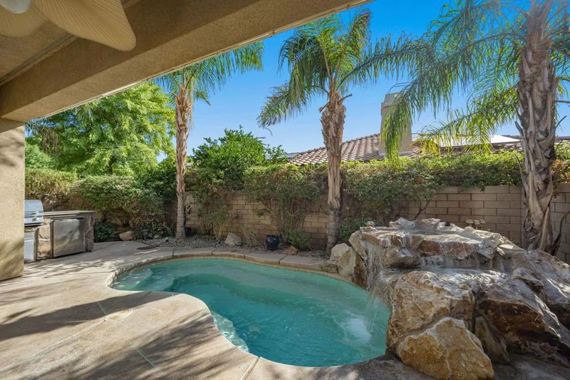 105 Shoreline, Rancho Mirage, CA 92270