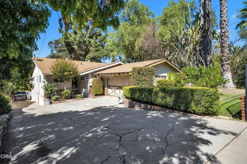 10231 Fairgrove, Tujunga, CA 91042