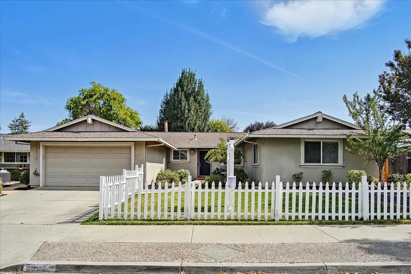 8592 Ousley, Gilroy, CA 95020