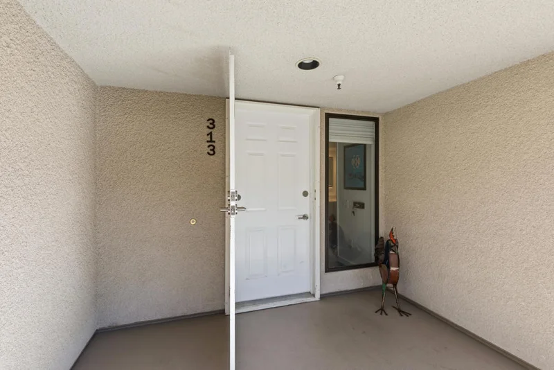 255 Avenida Caballeros #313, Palm Springs, CA 92262