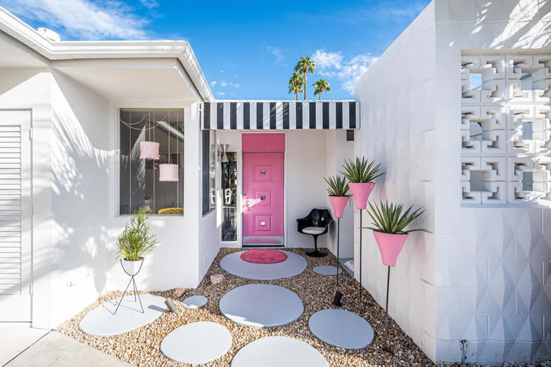 296 Avenida Granada, Palm Springs, CA 92264