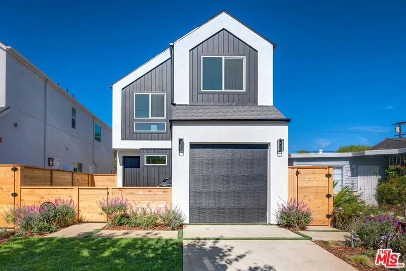 12431 Wagner, Los Angeles, CA 90066