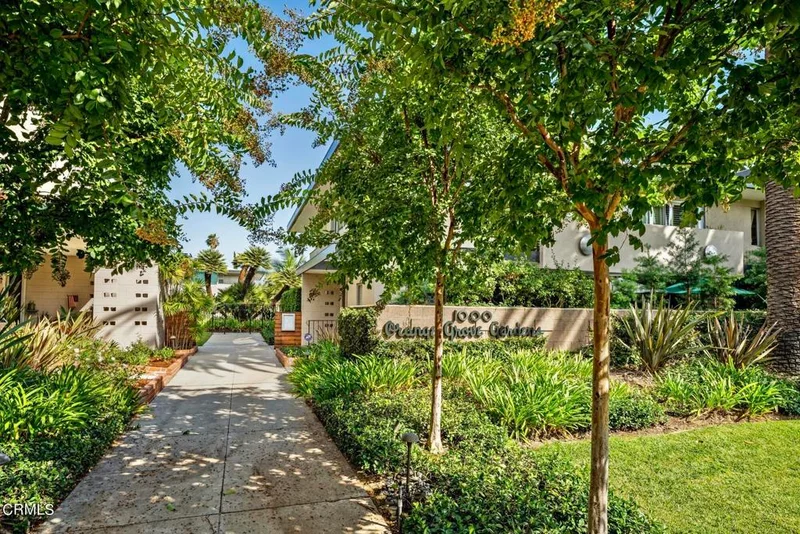 1000 Orange Grove #17, Pasadena, CA 91105