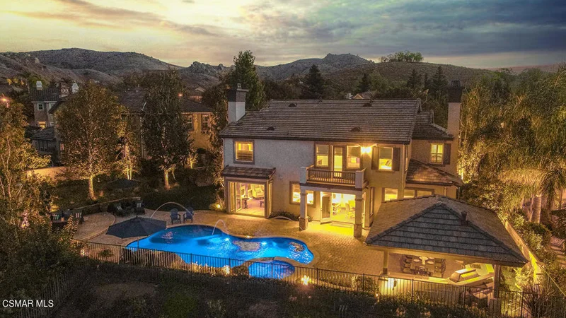 558 Oak Tree, Simi Valley, CA 93065