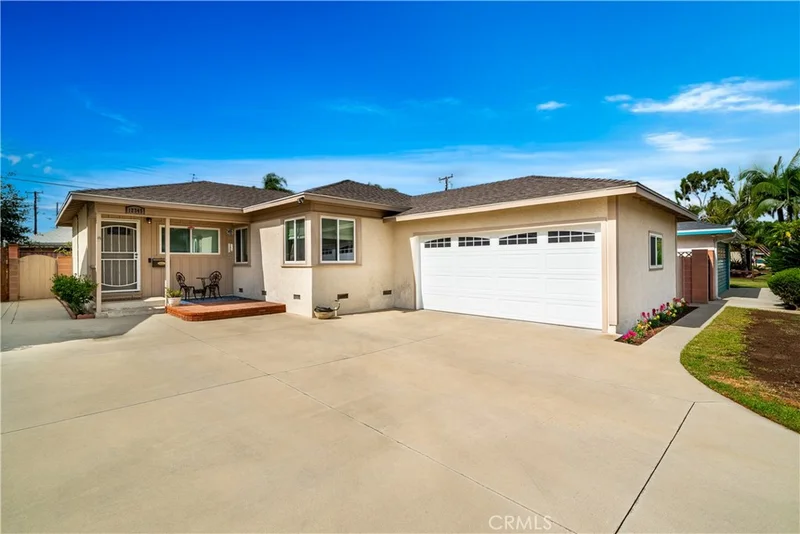 12345 Woodridge, Whittier, CA 90605