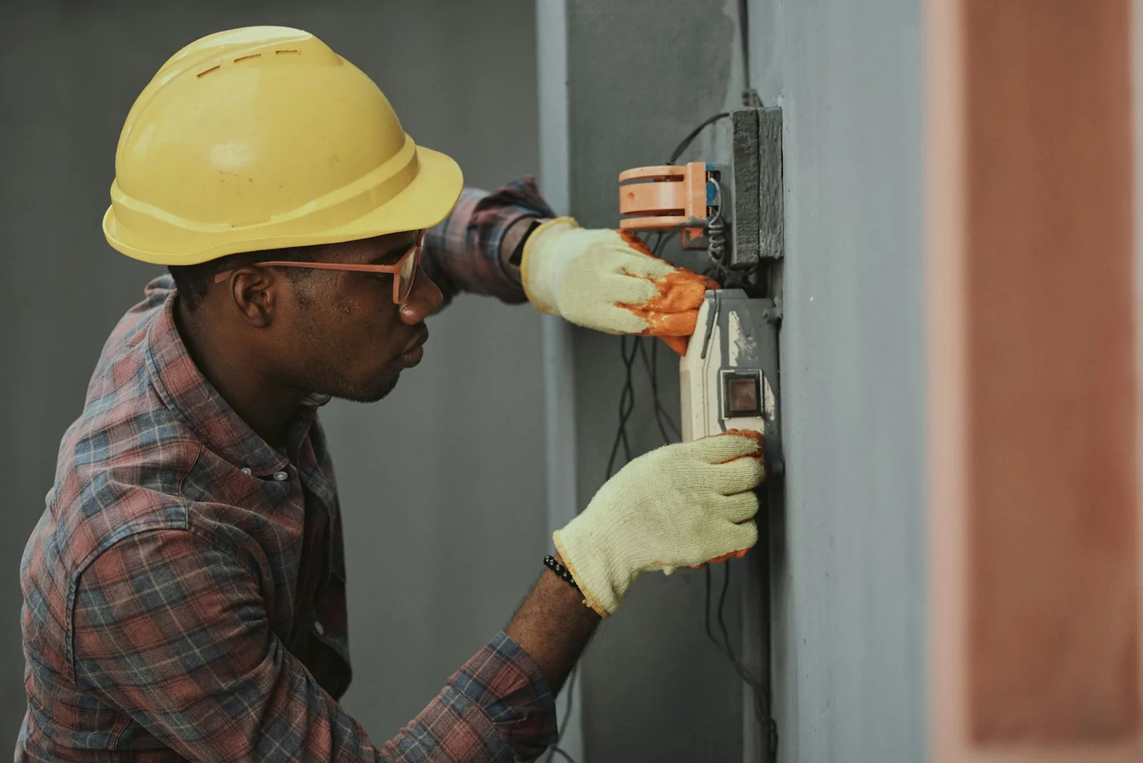 The Ultimate 2026 Guide to Basic Electrical Repair Skills for DIY Homeowners