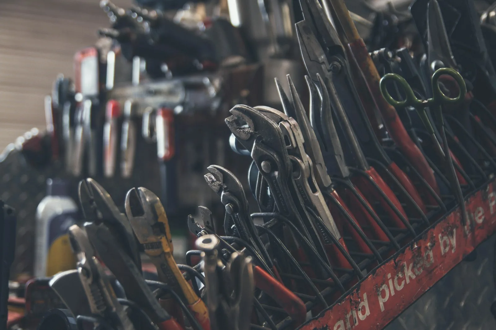 Top 6 Essential Tools Every DIY Homeowner Needs Today